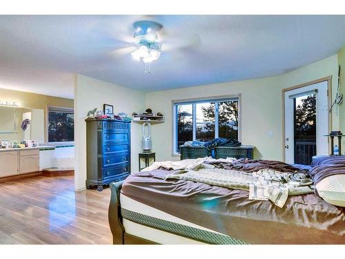 3235 100 Street Se, Calgary, AB - Indoor Photo Showing Bedroom