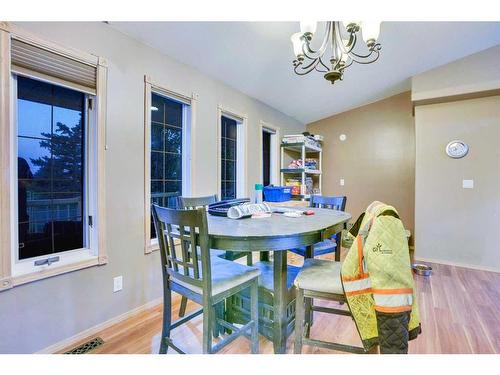 3235 100 Street Se, Calgary, AB - Indoor Photo Showing Dining Room