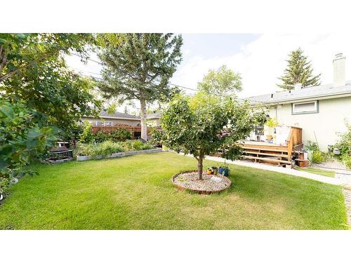 5215 8 Avenue Sw, Calgary, AB - Outdoor