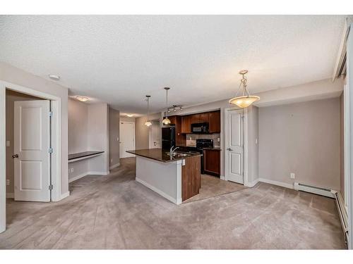 207-156 Country Village Circle Ne, Calgary, AB - Indoor Photo Showing Kitchen