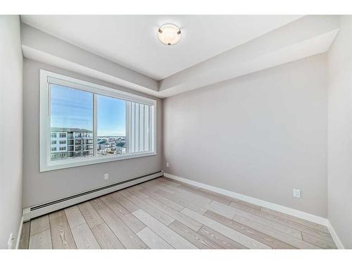 2518-395 Skyview Parkway, Calgary, AB - Indoor Photo Showing Other Room