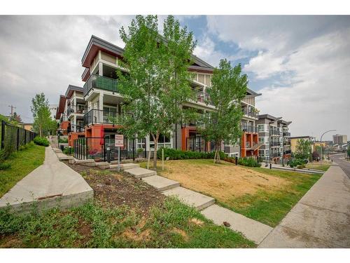 229-510 Edmonton Trail Ne, Calgary, AB - Outdoor