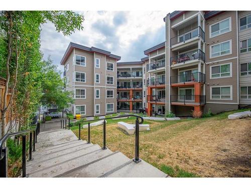 229-510 Edmonton Trail Ne, Calgary, AB - Outdoor