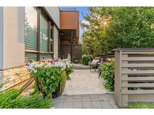 2142 28 Avenue Sw, Calgary, AB - Outdoor