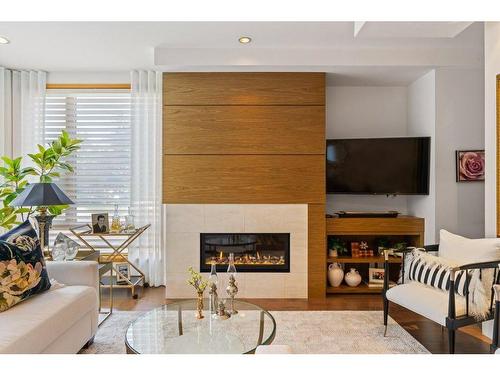 2142 28 Avenue Sw, Calgary, AB - Indoor Photo Showing Living Room With Fireplace