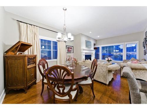 2416 26 Avenue Nw, Calgary, AB - Indoor Photo Showing Dining Room