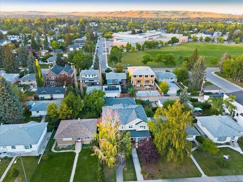 2416 26 Avenue Nw, Calgary, AB - Outdoor With View