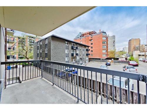 203-616 15 Avenue Sw, Calgary, AB - Outdoor With Balcony With Exterior