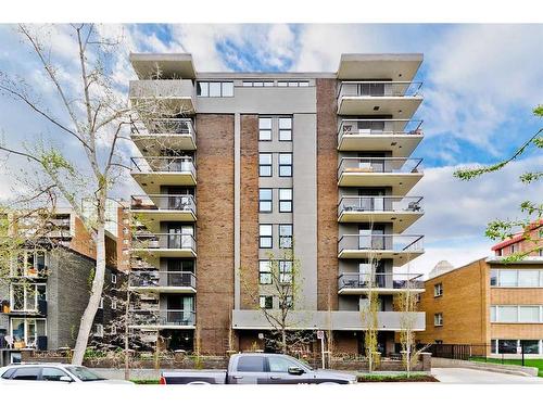 203-616 15 Avenue Sw, Calgary, AB - Outdoor With Balcony With Facade