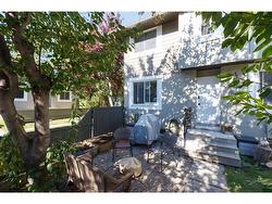 10-4936 Dalton Drive NW Calgary, AB T3A 2E4