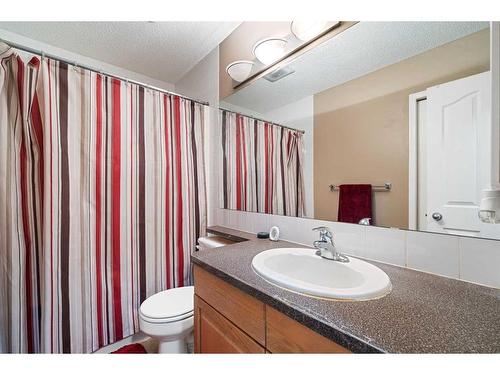 78 Cranston Drive Se, Calgary, AB - Indoor Photo Showing Bathroom