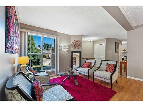 78 Cranston Drive Se, Calgary, AB - Indoor Photo Showing Living Room