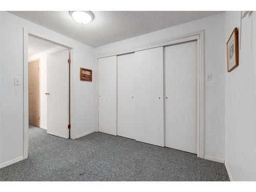 41 Strabane Place Sw, Calgary, AB - Indoor Photo Showing Other Room