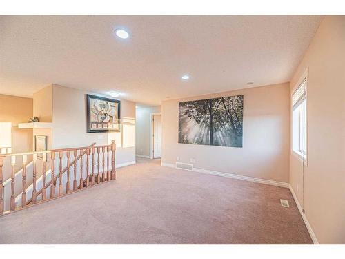 3 Saddleland Crescent Ne, Calgary, AB - Indoor