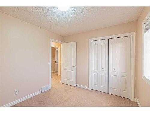 3 Saddleland Crescent Ne, Calgary, AB - Indoor