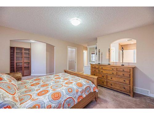 3 Saddleland Crescent Ne, Calgary, AB - Indoor Photo Showing Bedroom