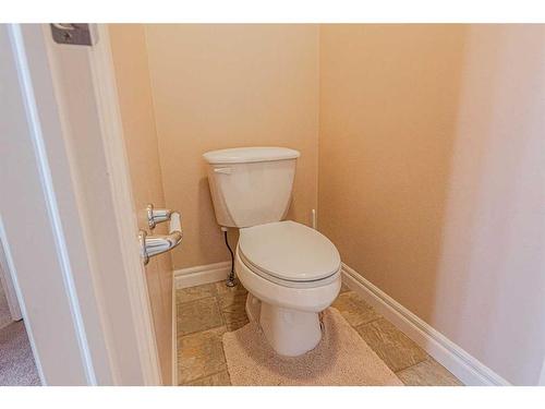 3 Saddleland Crescent Ne, Calgary, AB - Indoor Photo Showing Bathroom