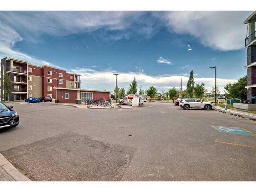 216-5 Saddlestone Way Ne, Calgary, AB - Outdoor