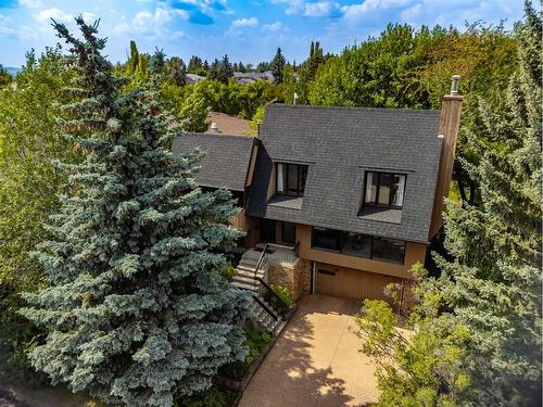 44 Dalbrook Bay Nw, Calgary, AB - Outdoor