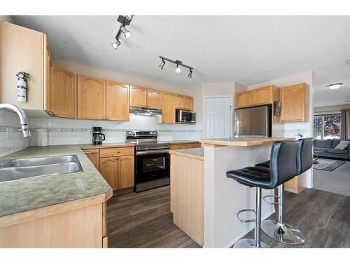 51 Tarington Way Ne, Calgary, AB - Indoor Photo Showing Kitchen