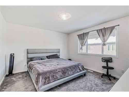 37 Cityspring Common Ne, Calgary, AB - Indoor Photo Showing Bedroom