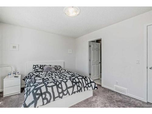 37 Cityspring Common Ne, Calgary, AB - Indoor Photo Showing Bedroom