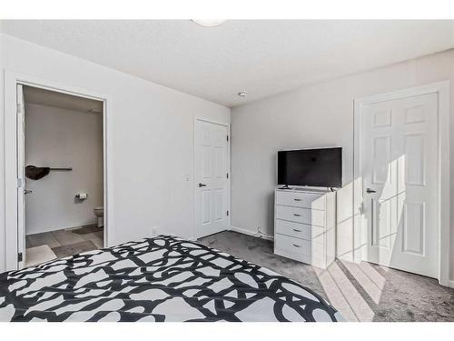 37 Cityspring Common Ne, Calgary, AB - Indoor Photo Showing Bedroom