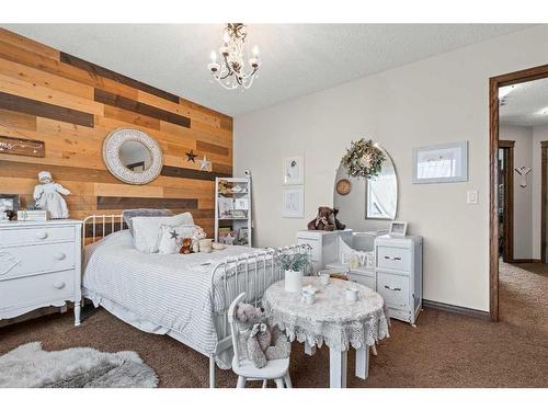 184 West Creek Landing, Chestermere, AB - Indoor Photo Showing Bedroom