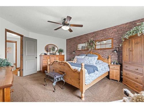 184 West Creek Landing, Chestermere, AB - Indoor Photo Showing Bedroom