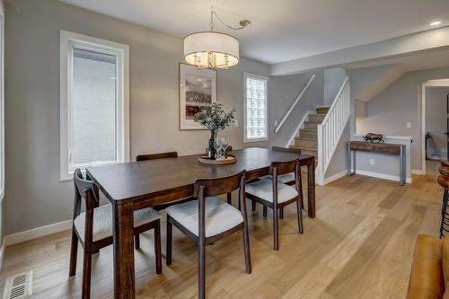 1-825 7Th Street North, Canmore, AB - Indoor Photo Showing Dining Room