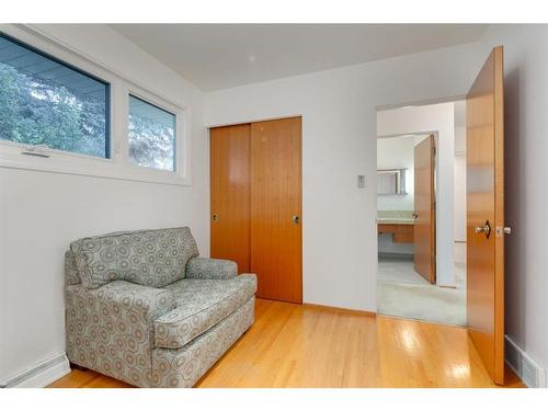 3412 Button Road Nw, Calgary, AB - Indoor