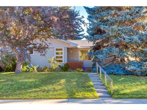 3412 Button Road Nw, Calgary, AB - Outdoor