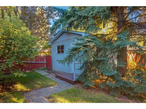 3412 Button Road Nw, Calgary, AB - Outdoor