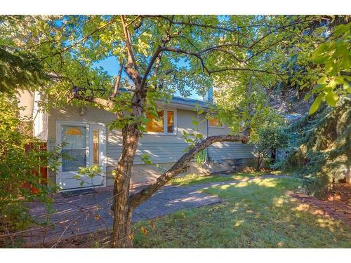 3412 Button Road Nw, Calgary, AB - Outdoor