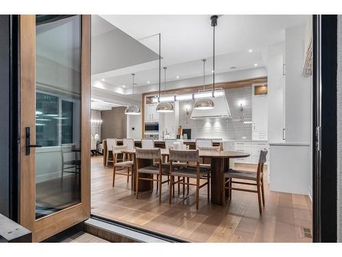 44 Spring Valley Sw, Calgary, AB - Indoor Photo Showing Dining Room