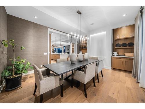 44 Spring Valley Sw, Calgary, AB - Indoor Photo Showing Dining Room