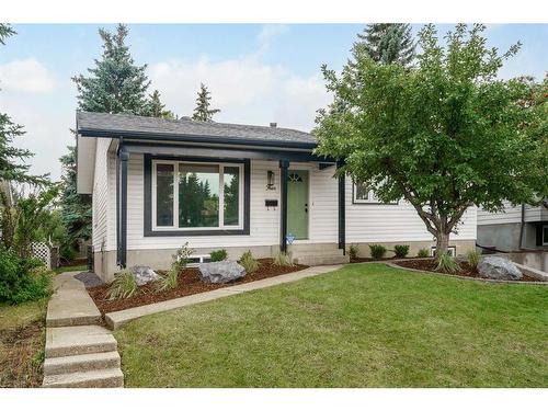 4 Oakbury Place Sw, Calgary, AB - Outdoor