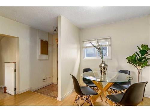 1418 11 Avenue Se, Calgary, AB - Indoor Photo Showing Dining Room