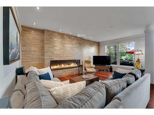 3209 5 Street Nw, Calgary, AB - Indoor Photo Showing Living Room With Fireplace