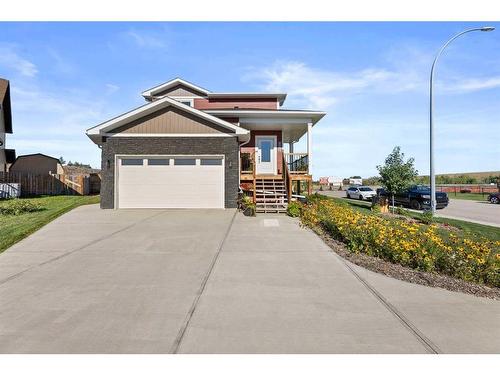 302 Valarosa Place, Didsbury, AB - Outdoor