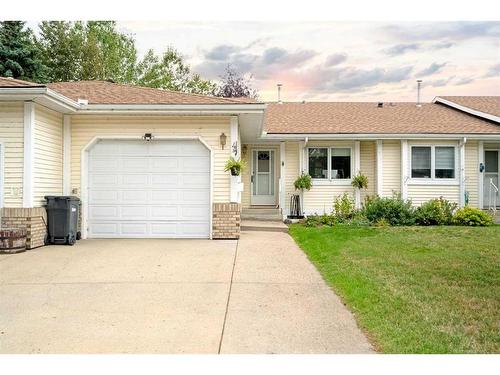 4B Centre Street, Strathmore, AB - Outdoor With Facade