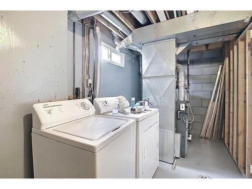 2-2804 17 Avenue Sw, Calgary, AB - Indoor Photo Showing Laundry Room