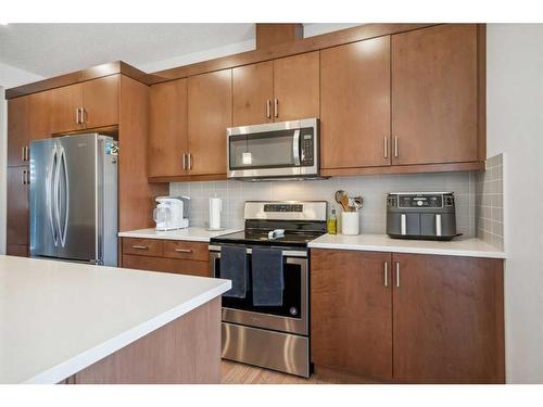 544 Belmont Heath Sw, Calgary, AB - Indoor Photo Showing Kitchen