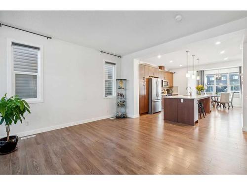 544 Belmont Heath Sw, Calgary, AB - Indoor Photo Showing Kitchen