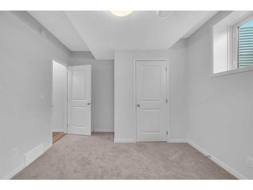 160 Setonstone Manor Se, Calgary, AB - Indoor Photo Showing Other Room