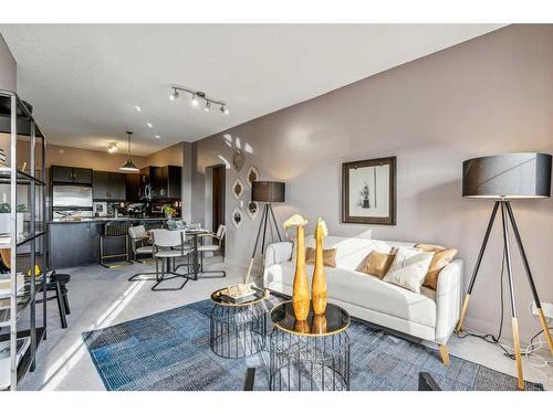 4504-5605 Henwood Street Sw, Calgary, AB - Indoor Photo Showing Living Room