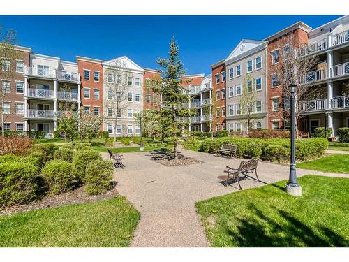 4504-5605 Henwood Street Sw, Calgary, AB - Outdoor With Balcony With Facade