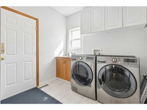 90 Panorama Hills View Nw, Calgary, AB - Indoor Photo Showing Laundry Room