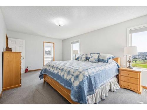 90 Panorama Hills View Nw, Calgary, AB - Indoor Photo Showing Bedroom