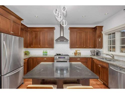 1506 33 Avenue Sw, Calgary, AB - Indoor Photo Showing Kitchen With Stainless Steel Kitchen With Double Sink